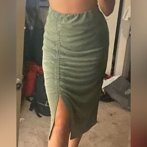 Green Envelope High Waisted Ruched Midi Skirt in Green